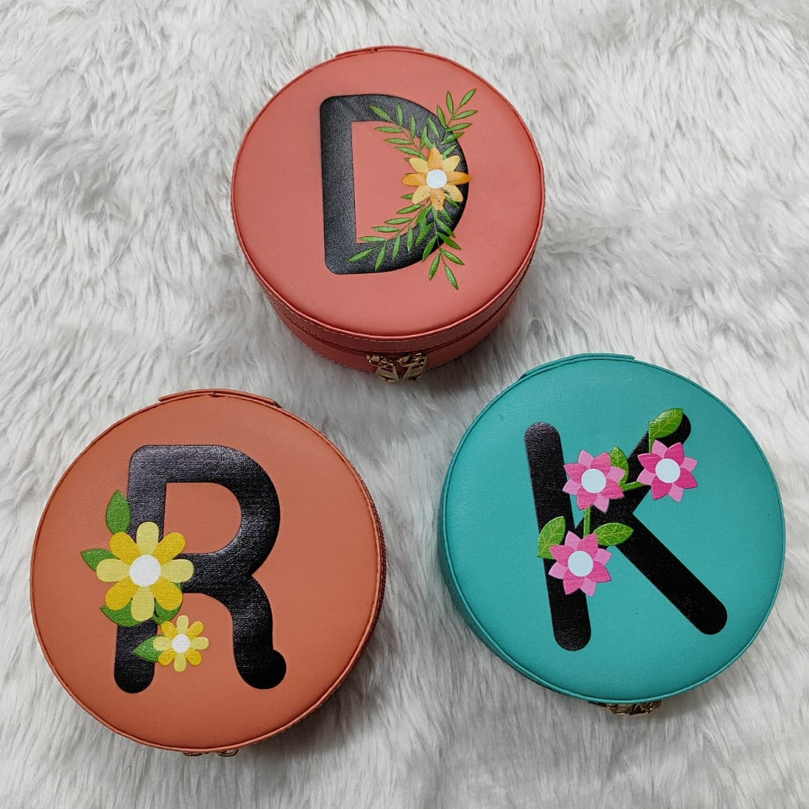 Personalised Initial Round Jewellery Pouch (No Cod Allowed On This Product) - Prepaid Orders Only