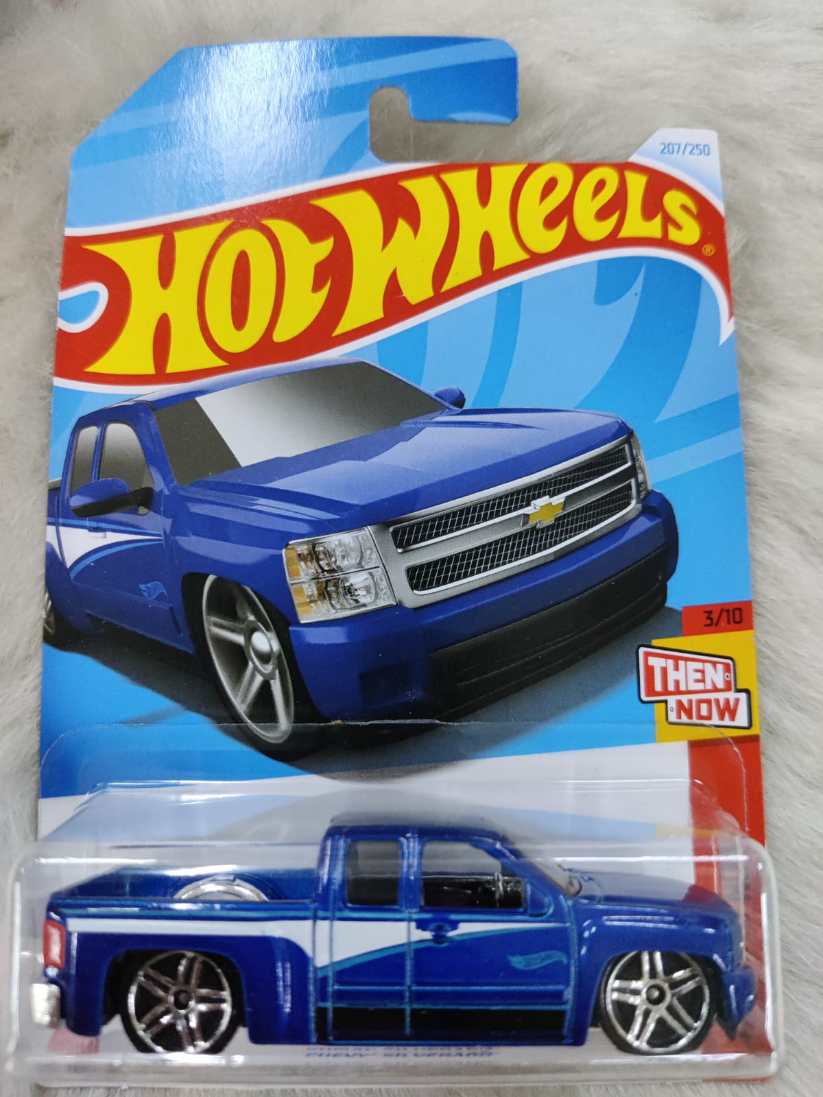 Hot Wheels Chevy Silverado Vehicle Exclusive Collection