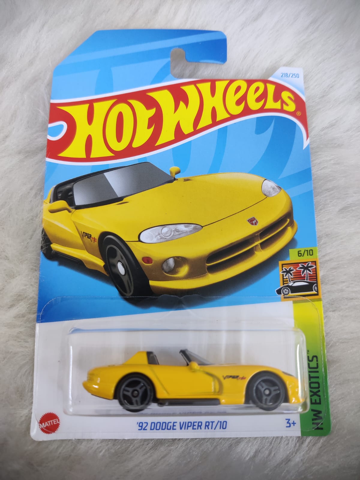 Hot Wheels '92 Dodge Viper RT/10 Vehicle Exclusive Collection