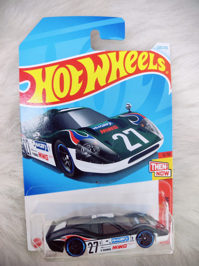 Hot Wheels '67 Ford Gt40 Mk4 Vehicle Exclusive Collection