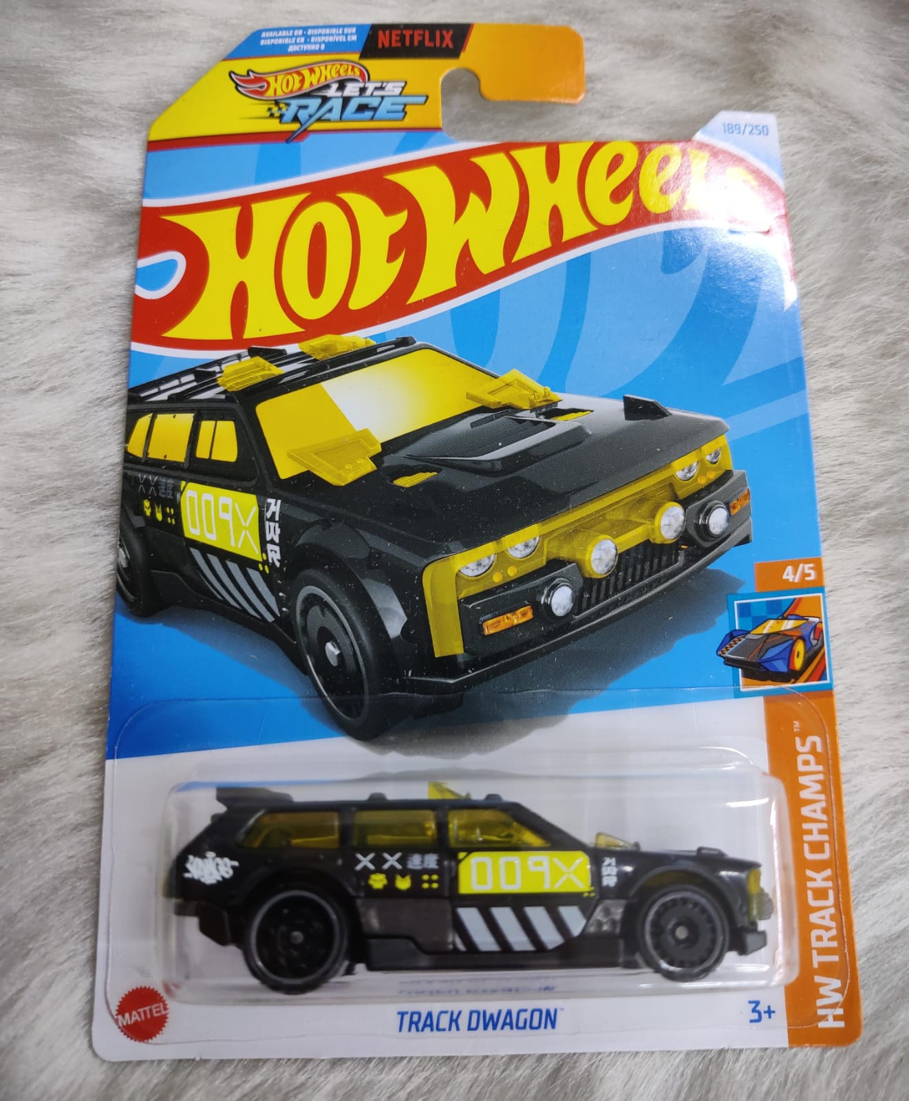 Hot Wheels Track Dwagon Vehicle Exclusive Collection