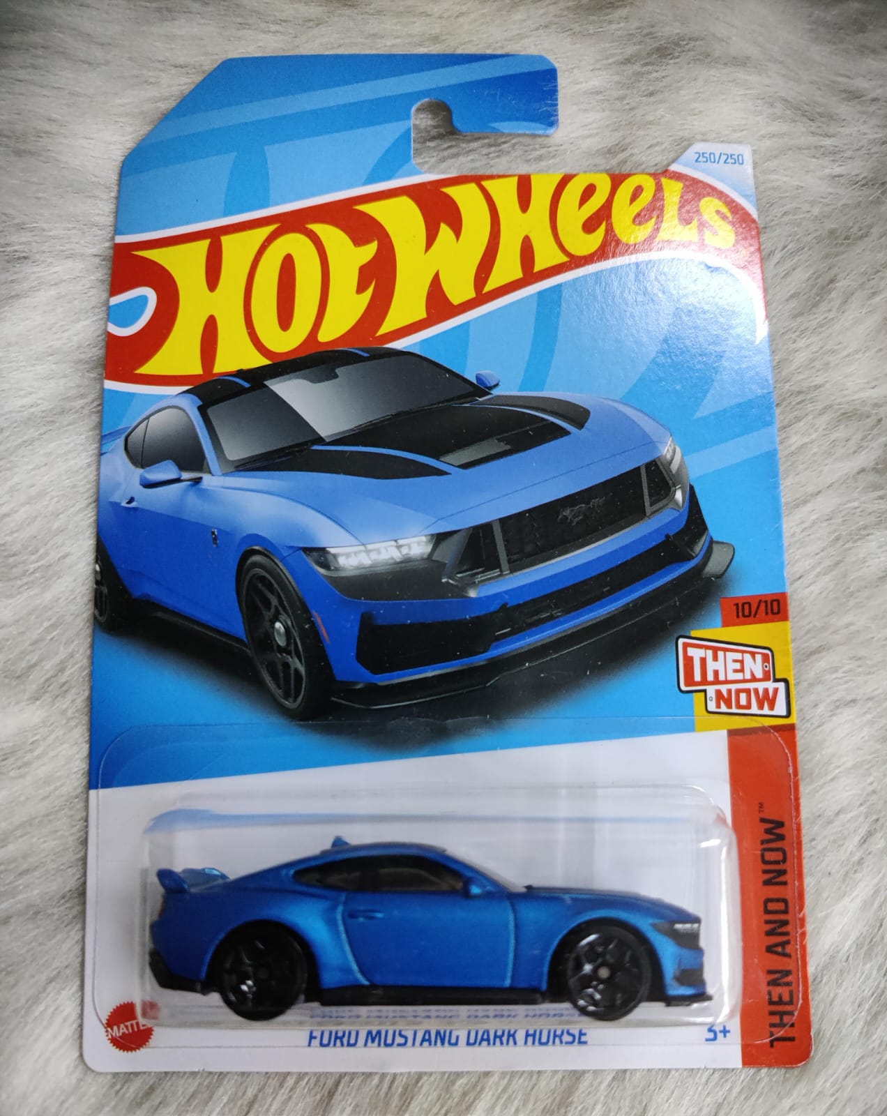 Hot Wheels Ford Mustang Dark Horse - Vehicle Exclusive Collection