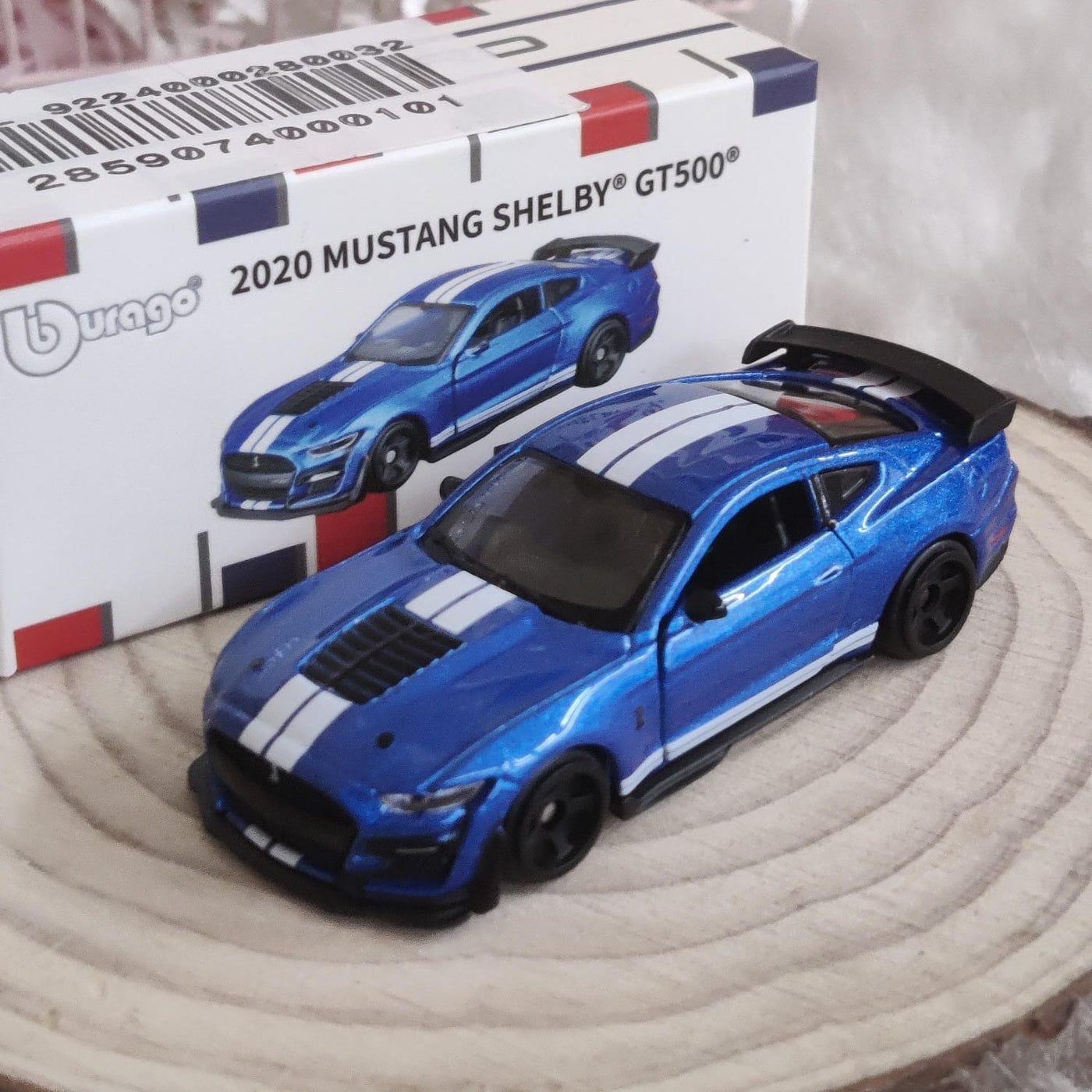 Official Bburago 2020 Mustang Shelby GT500 - 1 : 64 Diecast Scale Model