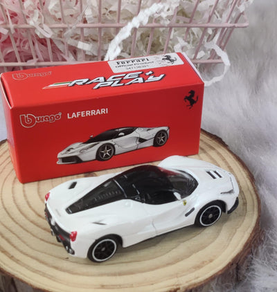 Official Bburago Laferrari - 1 : 64 Diecast Scale Model