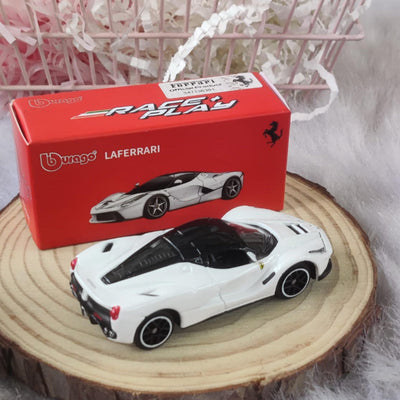 Official Bburago Laferrari - 1 : 64 Diecast Scale Model