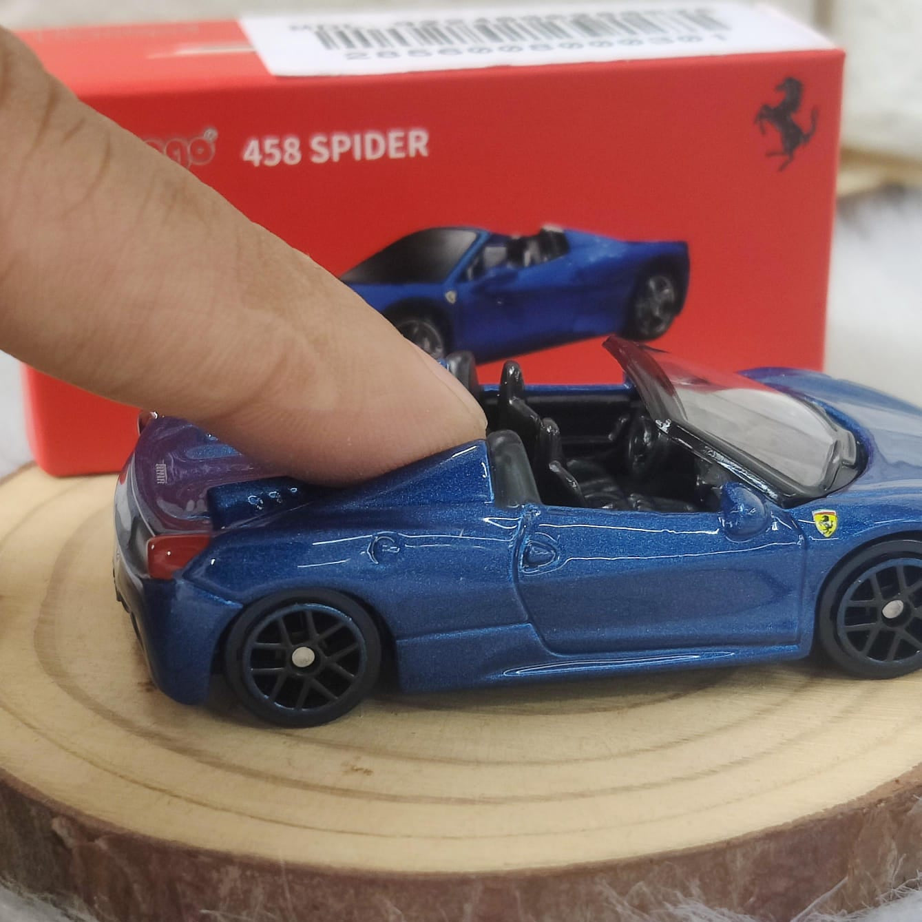 Official Bburago 458 Spider - 1 : 64 Diecast Scale Model