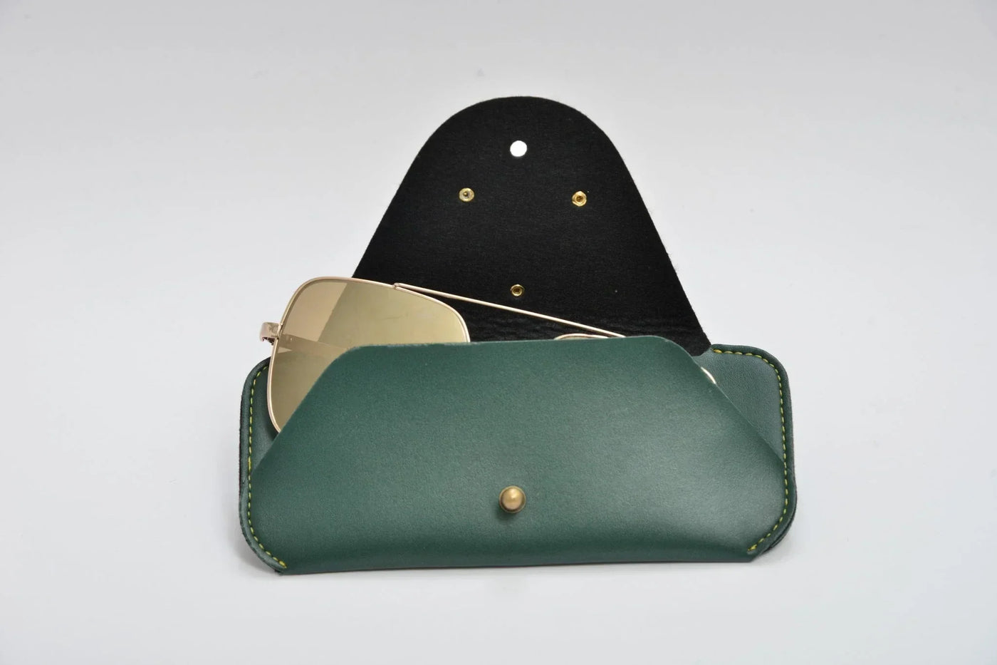 Personalized Stylish Eyewear Case 2.0 - Green